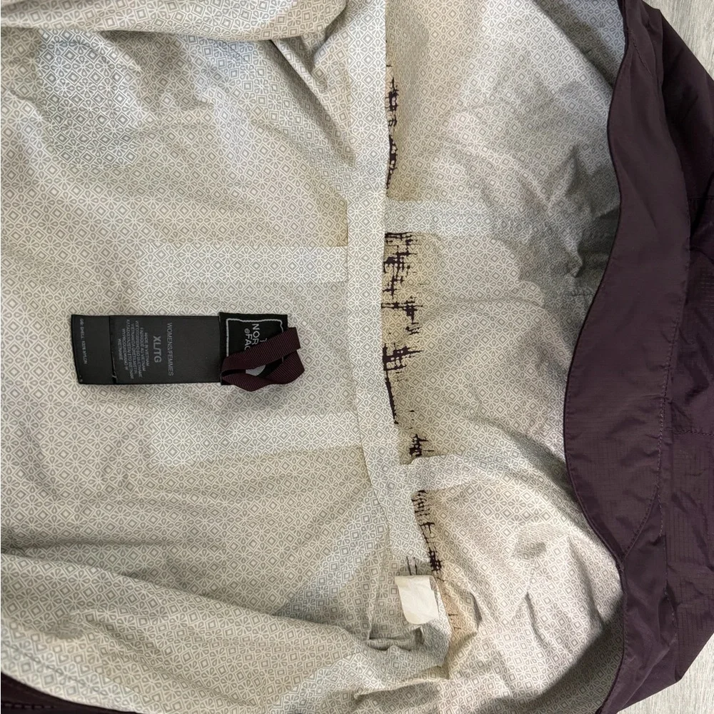 The North Face Purple Hooded Raincoat - Picture 4 of 4